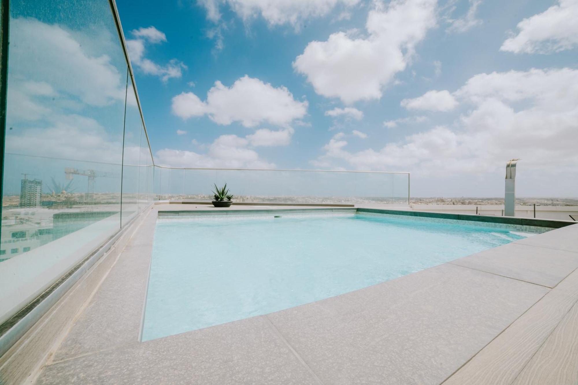 Park Heights By The Warren Collection Apartment Msida Exterior photo